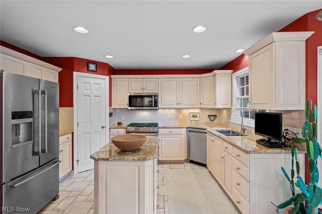 5318 New Haven Court Sheffield Village OH 44054
