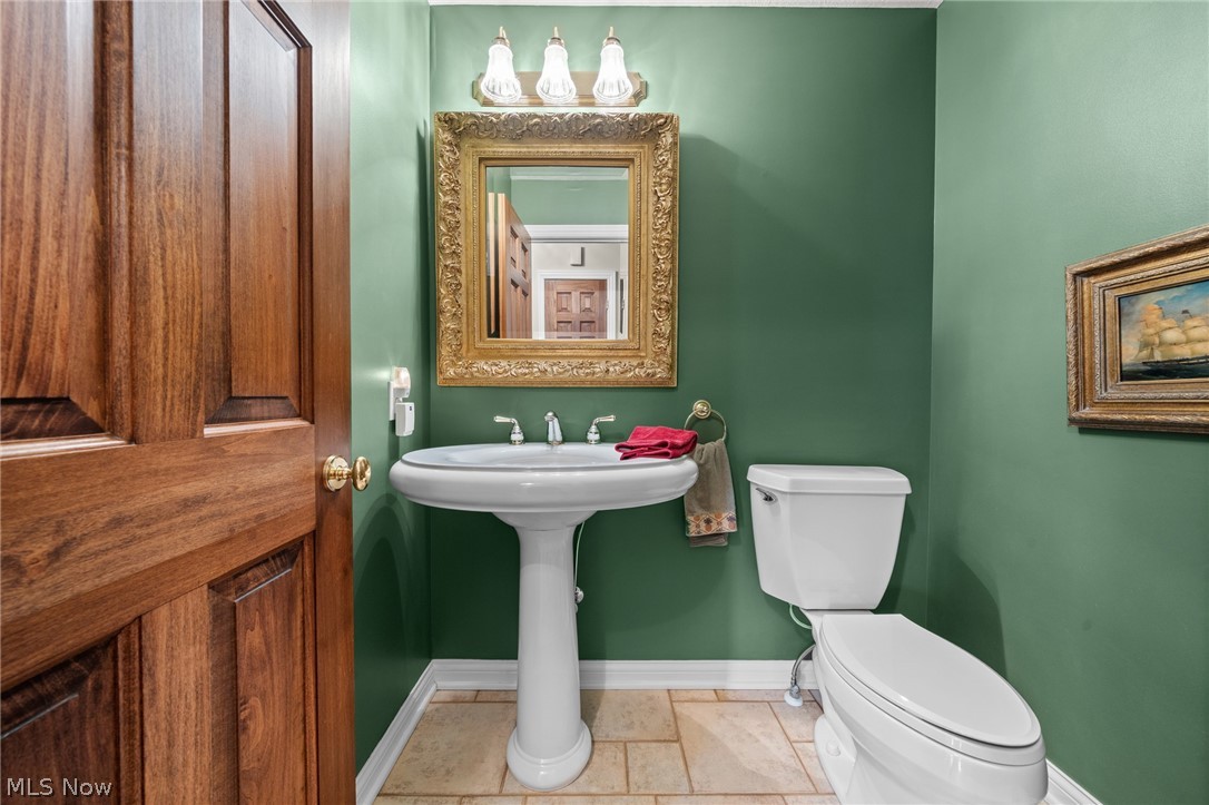 5318 New Haven Court Sheffield Village OH 44054