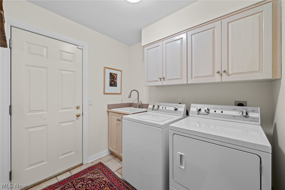5318 New Haven Court Sheffield Village OH 44054