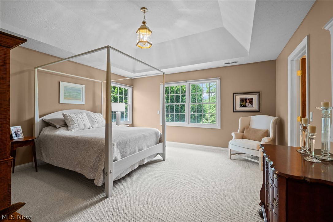 5318 New Haven Court Sheffield Village OH 44054