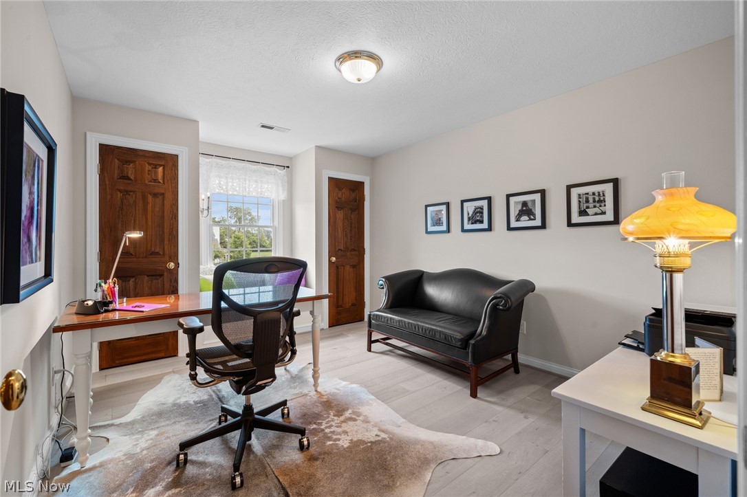 5318 New Haven Court Sheffield Village OH 44054