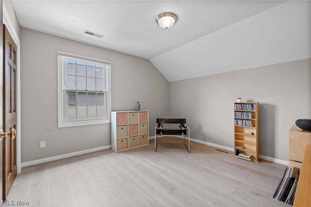 5318 New Haven Court Sheffield Village OH 44054