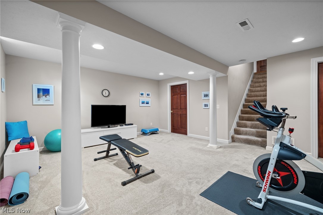 5318 New Haven Court Sheffield Village OH 44054