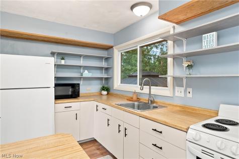 3335 Bailey Road Cuyahoga Falls OH 44221