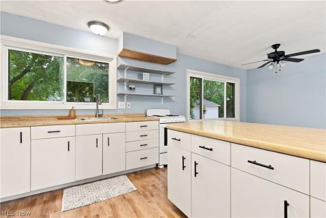 3335 Bailey Road Cuyahoga Falls OH 44221