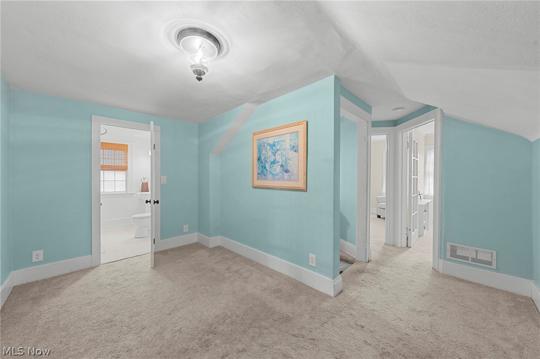3090 Washington Boulevard Cleveland Heights OH 44118