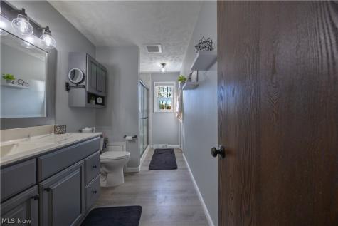 3872 Sherbrook Oval Brunswick OH 44212