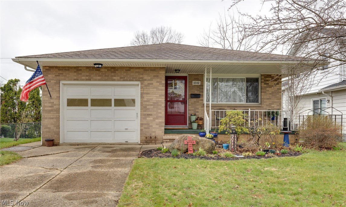 1842 Thornapple Avenue Akron OH 44301
