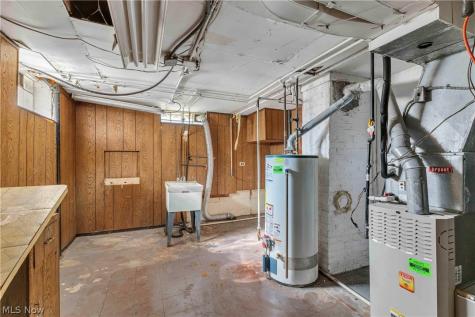 5233 W 16th Street Parma OH 44134