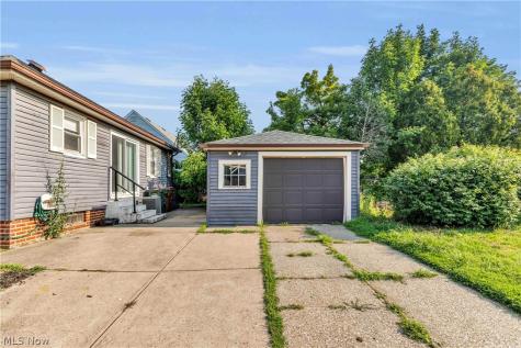 5233 W 16th Street Parma OH 44134