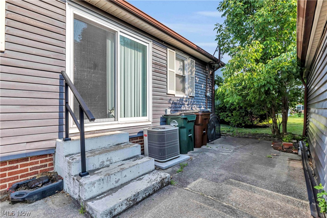 5233 W 16th Street Parma OH 44134