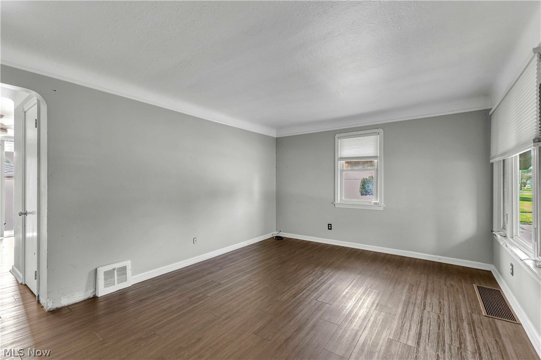 5233 W 16th Street Parma OH 44134