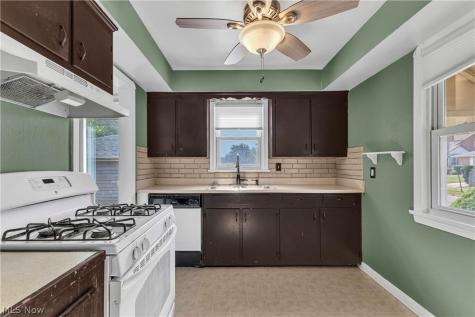 5233 W 16th Street Parma OH 44134