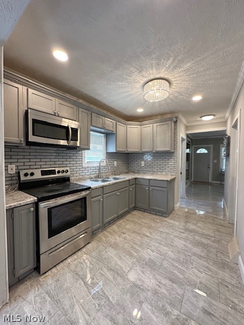 2613 Oakdale Avenue Lorain OH 44055