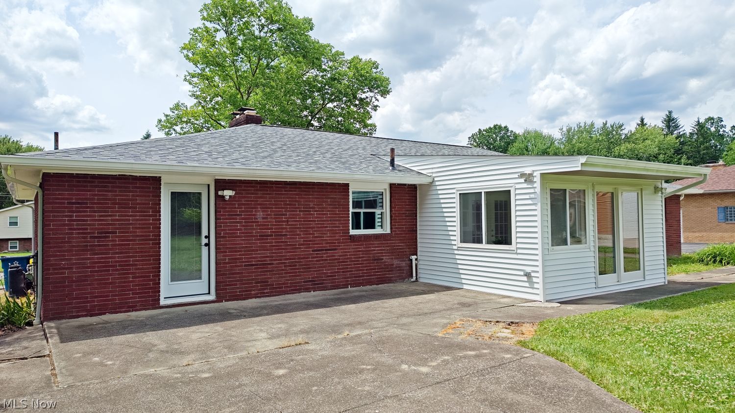 525 Cynthia Drive Campbell OH 44405