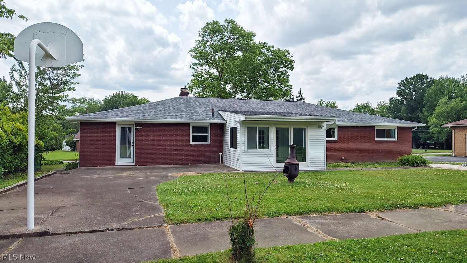 525 Cynthia Drive Campbell OH 44405