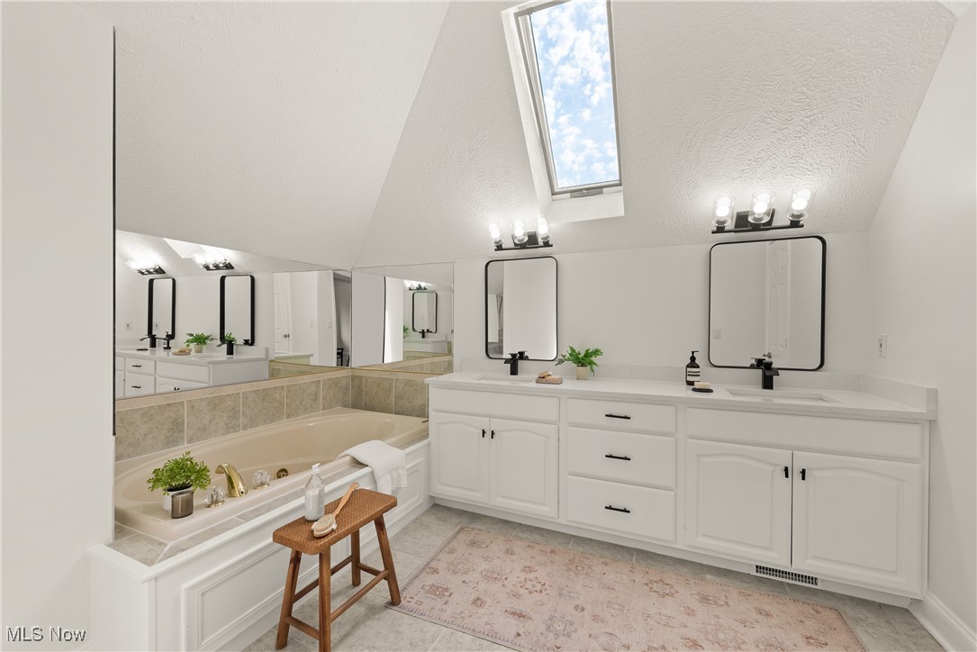 4771 Litchfield Drive Cleveland OH 44143