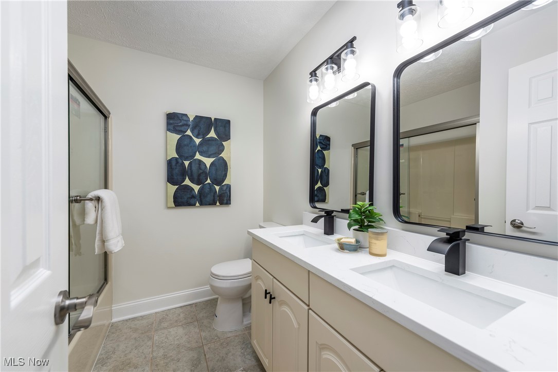 4771 Litchfield Drive Cleveland OH 44143