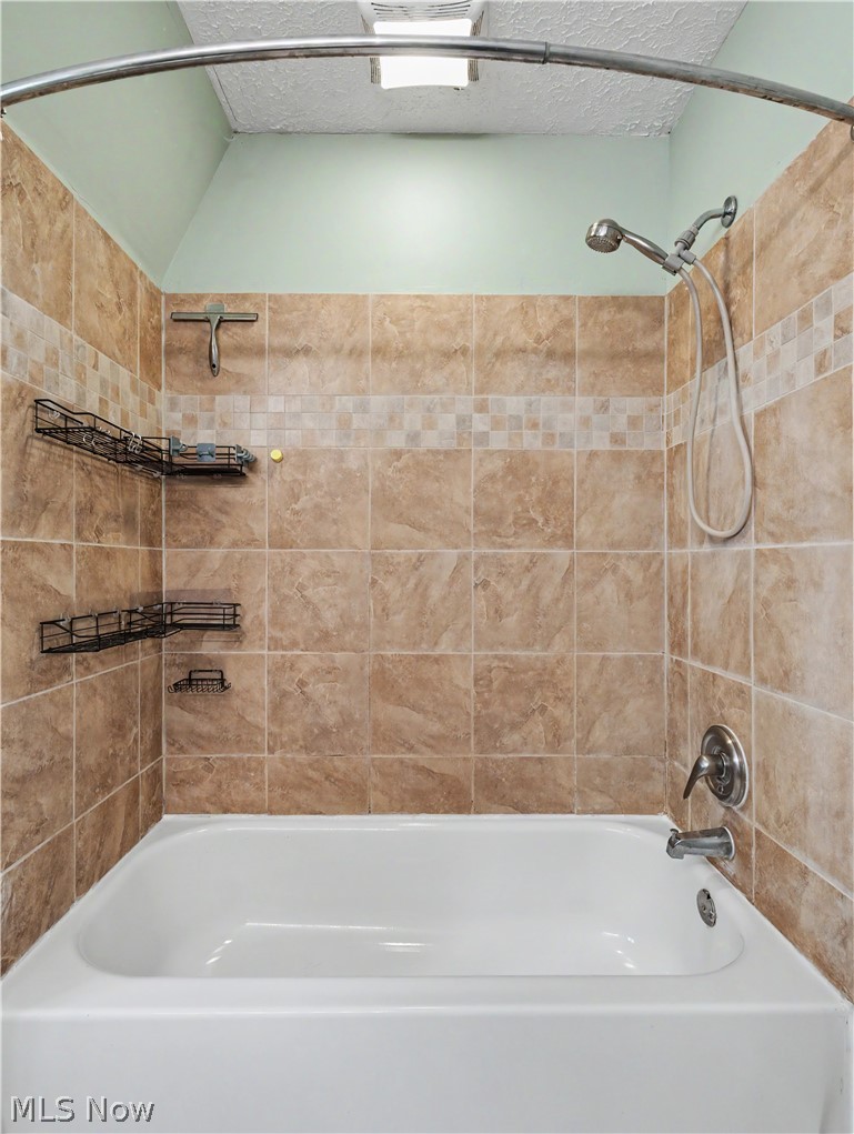 2752 6th Street Cuyahoga Falls OH 44221