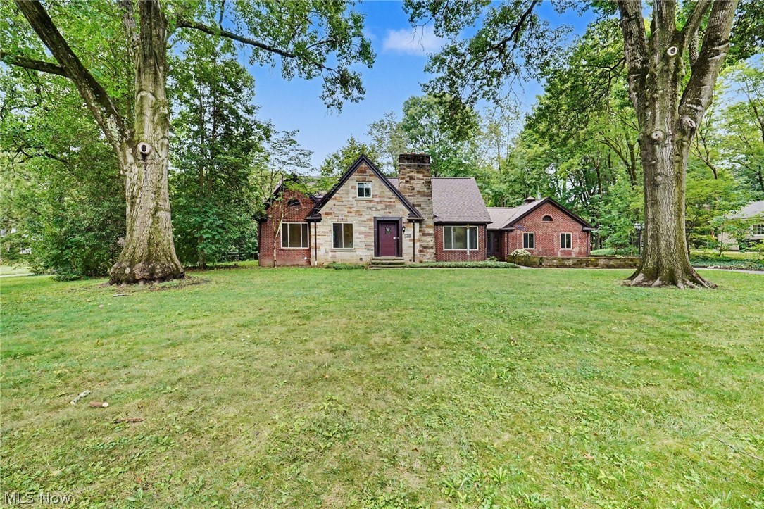 2381 Chatham Road Akron OH 44313