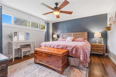 2221 NW Schneider Street NW North Canton OH 44720