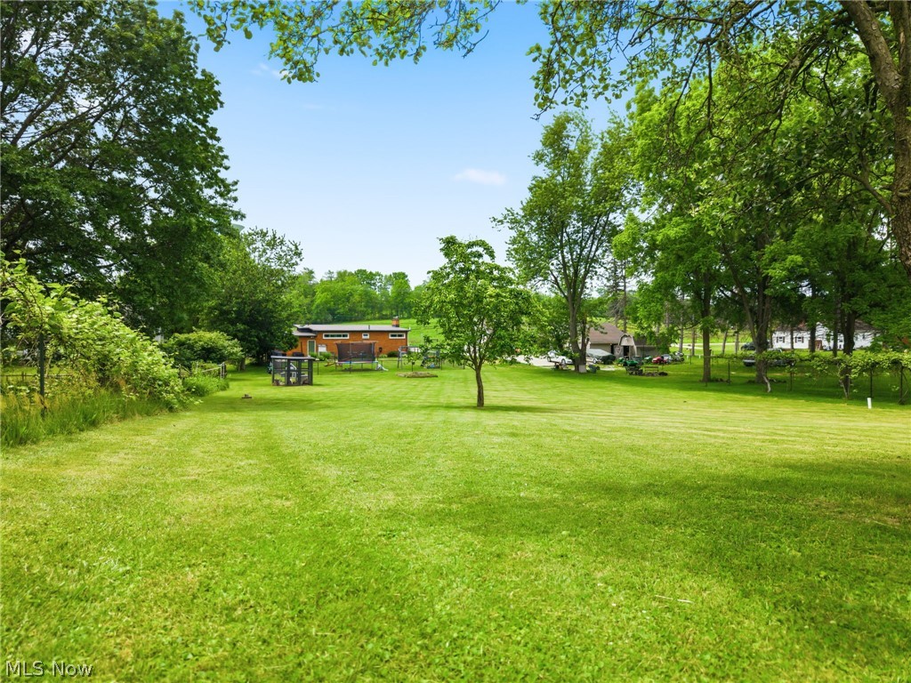 2221 NW Schneider Street NW North Canton OH 44720