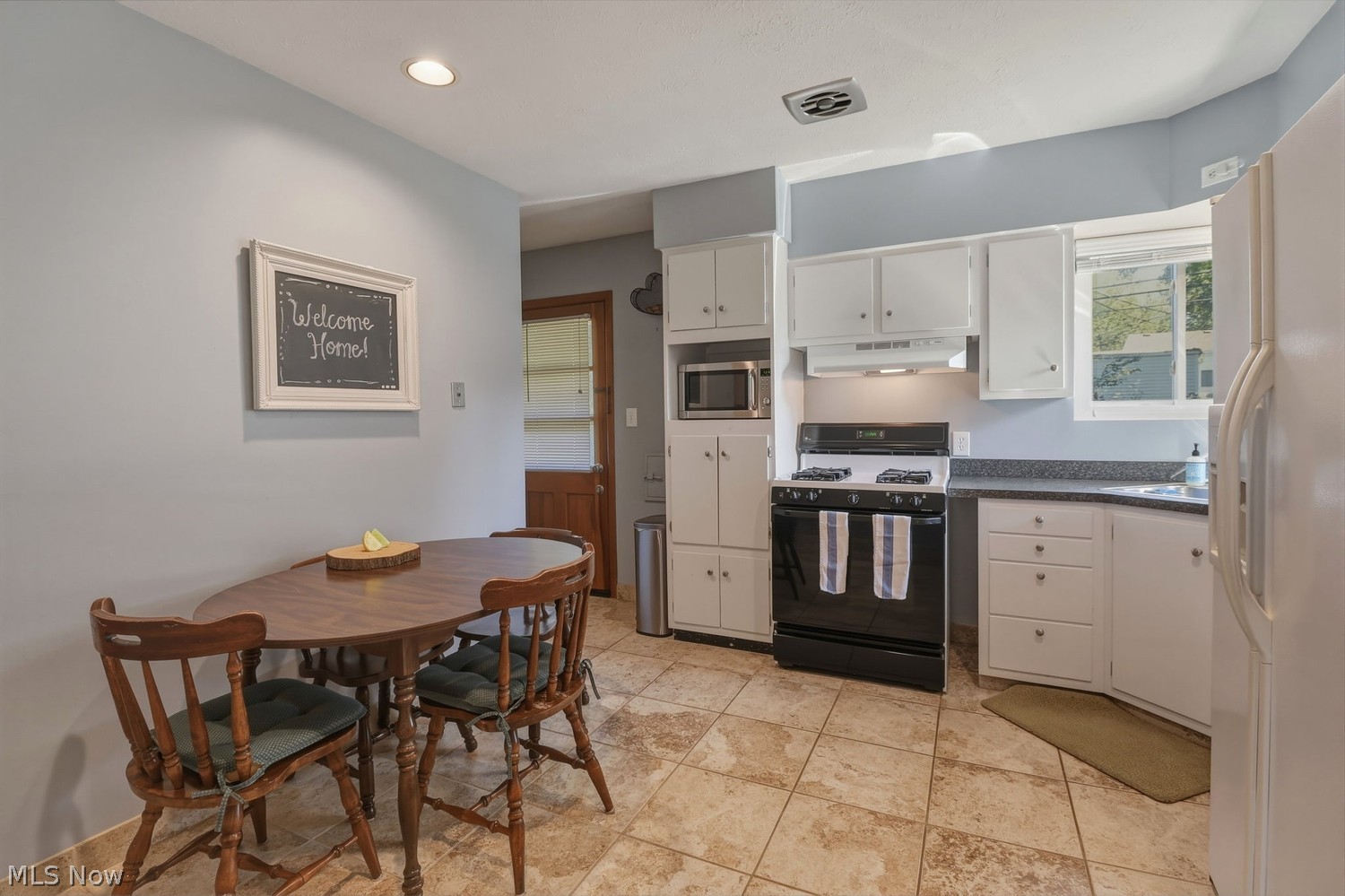 3905 W 213th Street Fairview Park OH 44126
