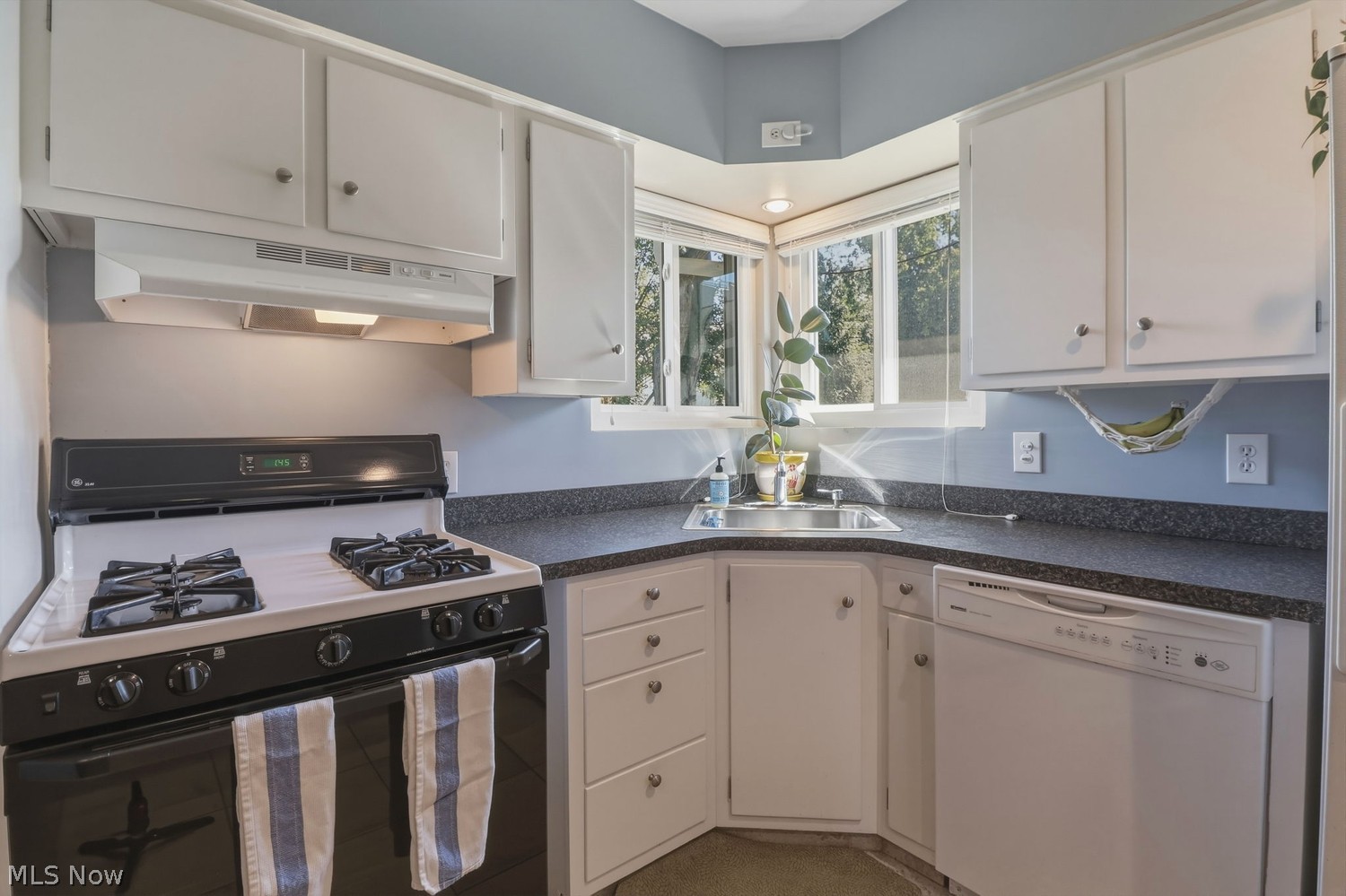 3905 W 213th Street Fairview Park OH 44126