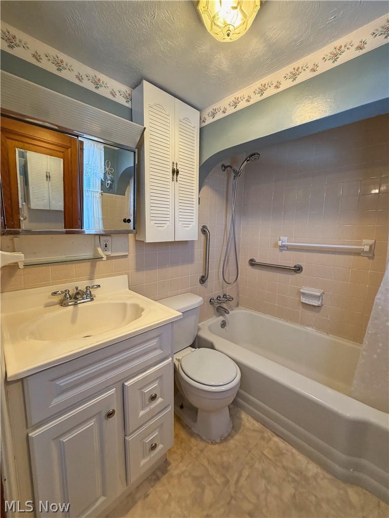 403 Burrows Avenue East Liverpool OH 43920