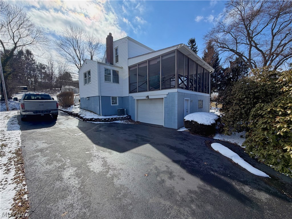 403 Burrows Avenue East Liverpool OH 43920