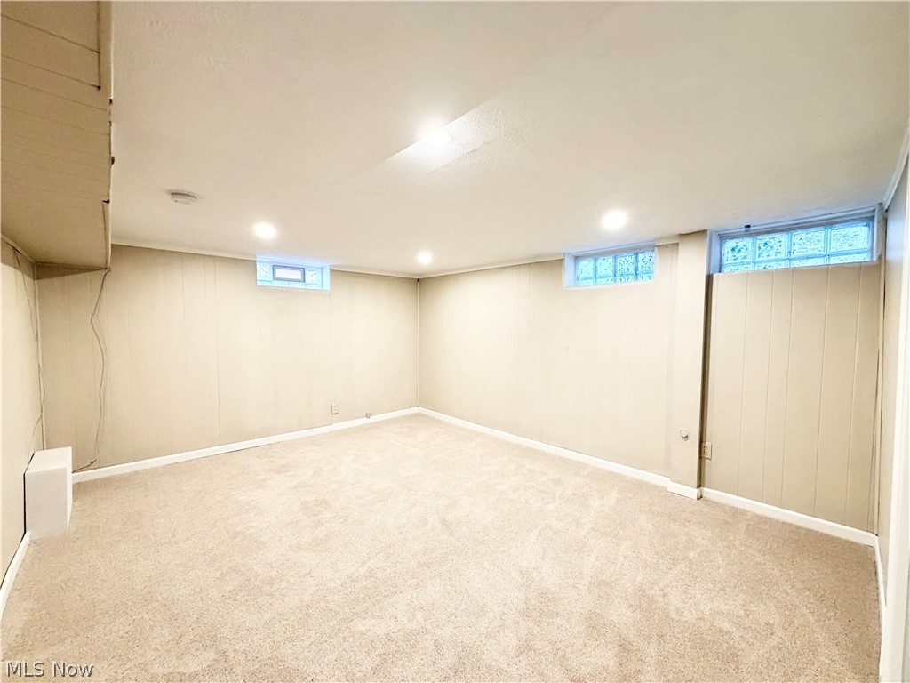 19304 Mayfair Lane Warrensville Heights OH 44128