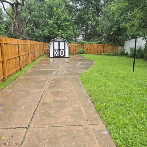 12604 Crossburn Avenue Cleveland OH 44135
