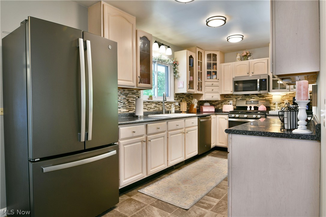 1934 Chester Avenue SW Warren OH 44481