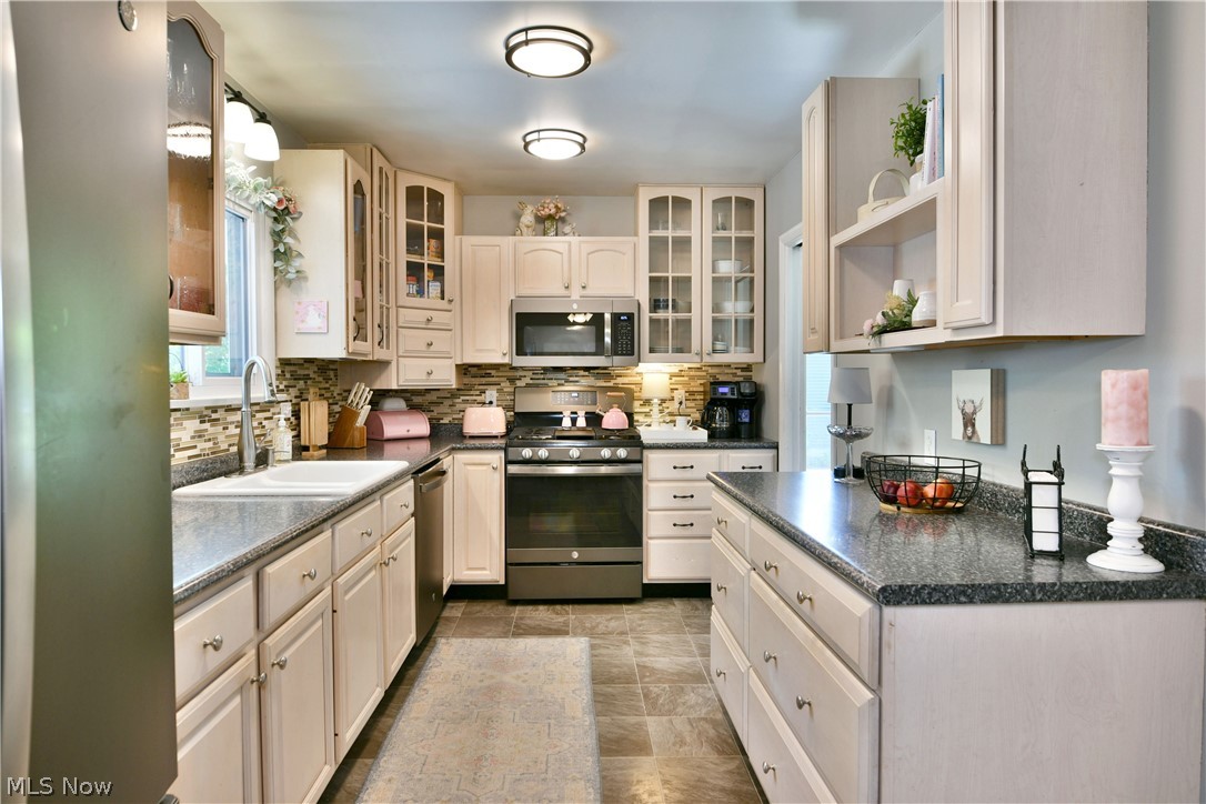 1934 Chester Avenue SW Warren OH 44481