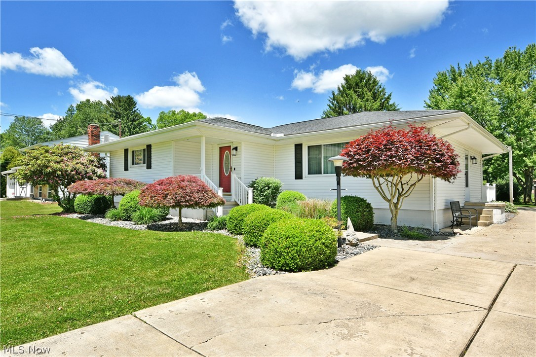 1934 Chester Avenue SW Warren OH 44481