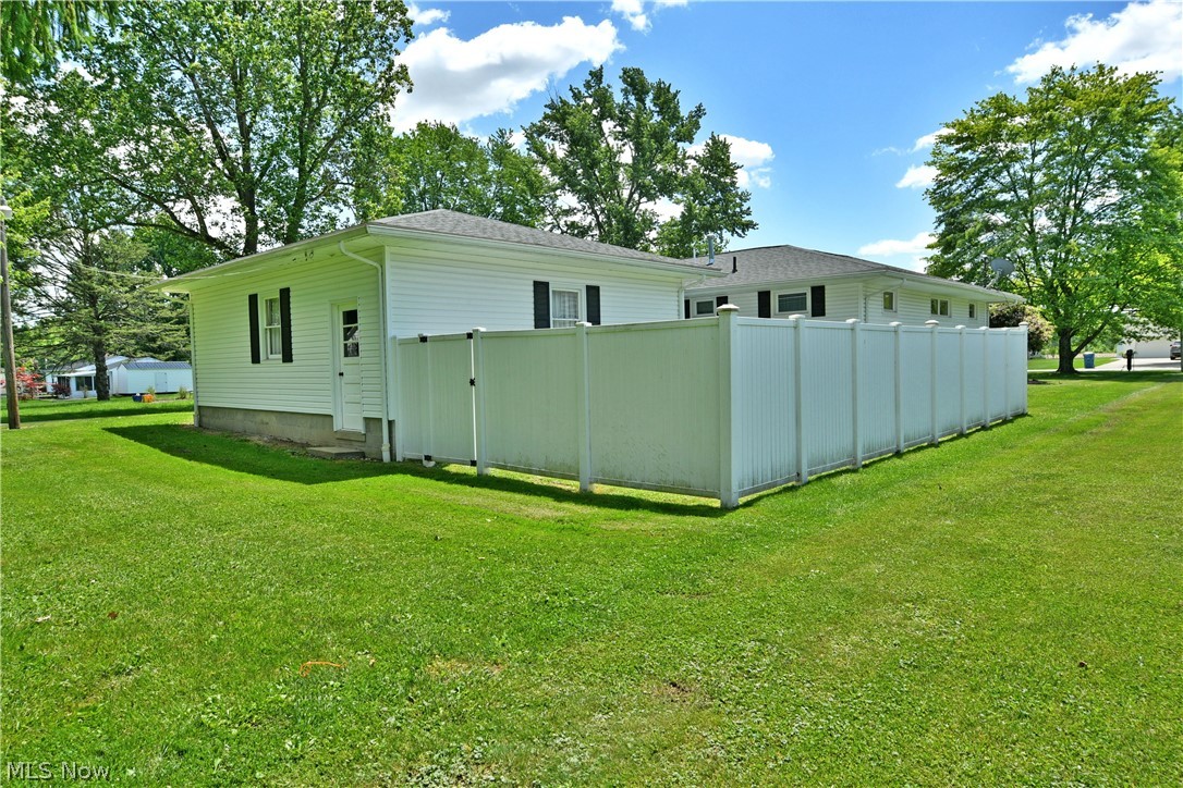 1934 Chester Avenue SW Warren OH 44481