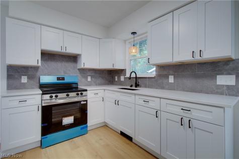 330 S Liberty Avenue Alliance OH 44601