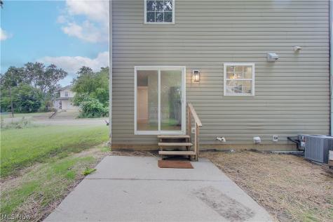 330 S Liberty Avenue Alliance OH 44601