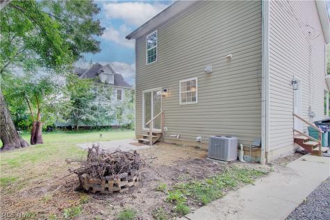 330 S Liberty Avenue Alliance OH 44601