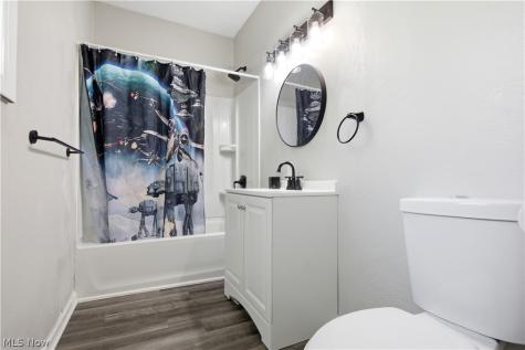 1756 Livingston Avenue Lorain OH 44052