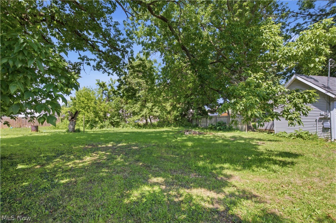 1756 Livingston Avenue Lorain OH 44052