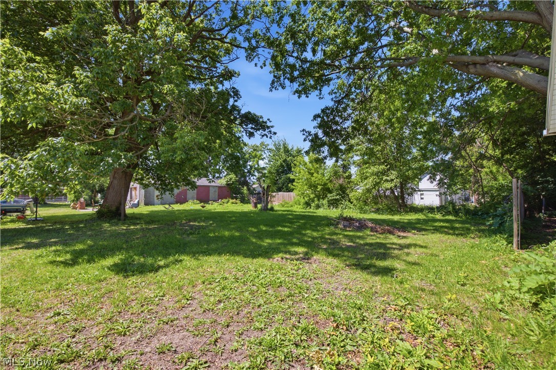 1756 Livingston Avenue Lorain OH 44052