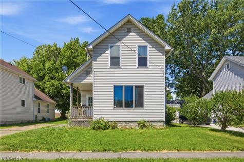 1756 Livingston Avenue Lorain OH 44052