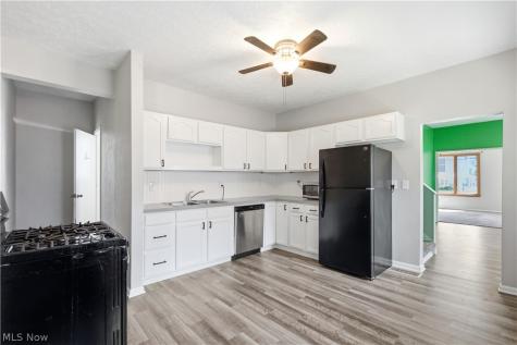 1756 Livingston Avenue Lorain OH 44052