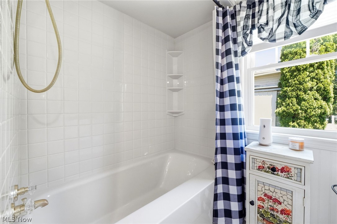 1105 Vermilion Road Vermilion OH 44089