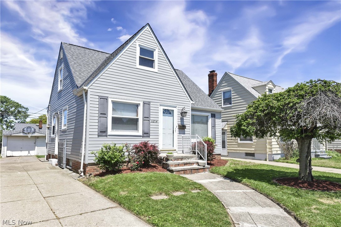 6214 Snow Road Parma OH 44129