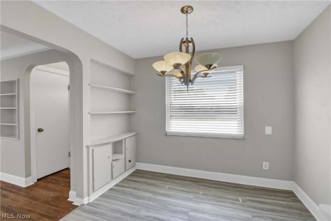 6214 Snow Road Parma OH 44129