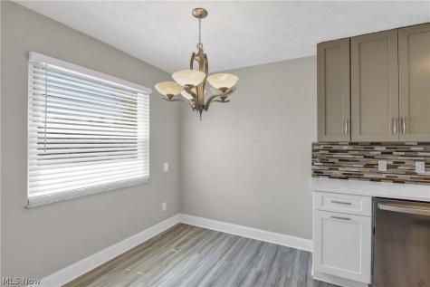 6214 Snow Road Parma OH 44129