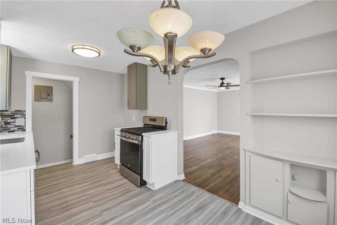 6214 Snow Road Parma OH 44129