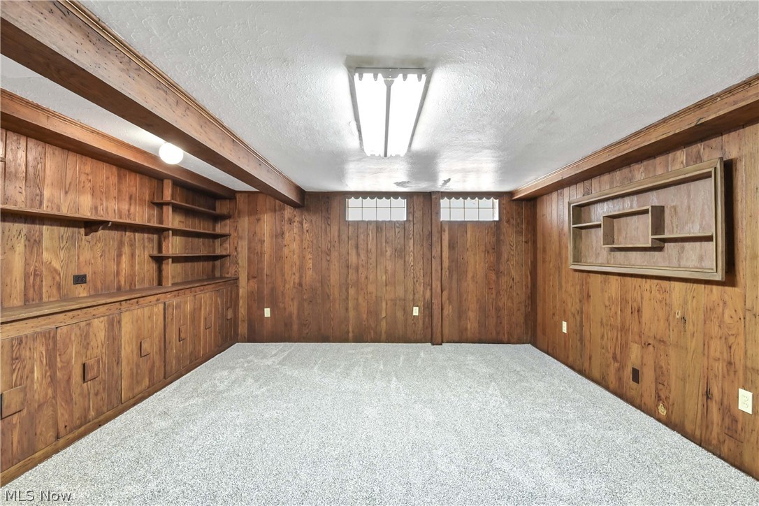 6214 Snow Road Parma OH 44129